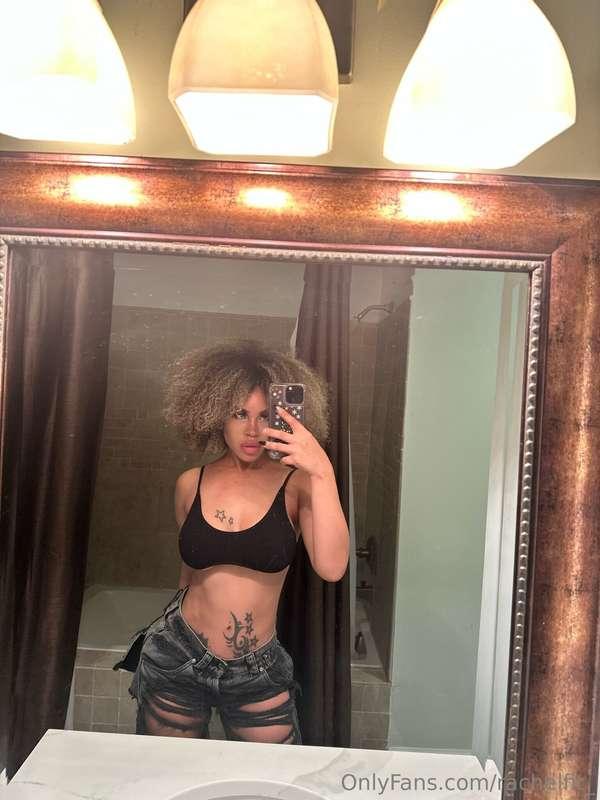 One look and you’re already sweating. 😏