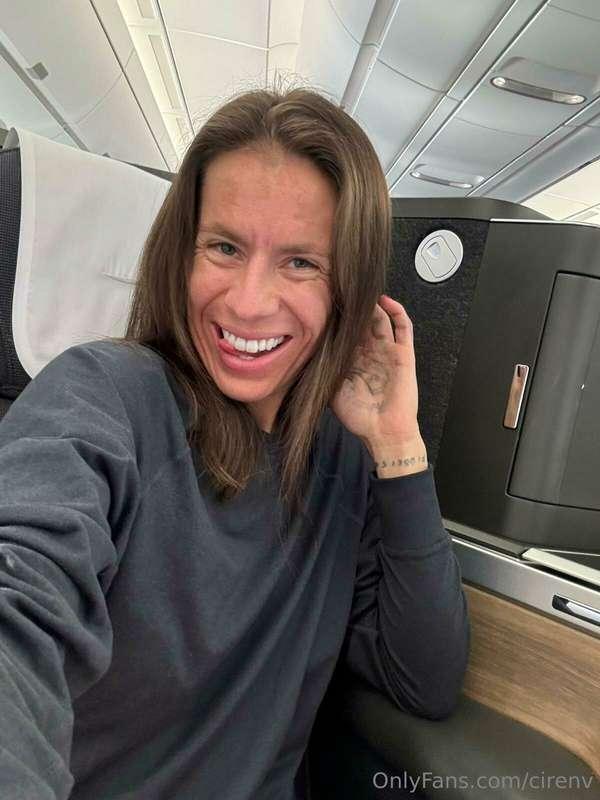 On my way back to the States. The ✈️ was nice. Caught up on ..