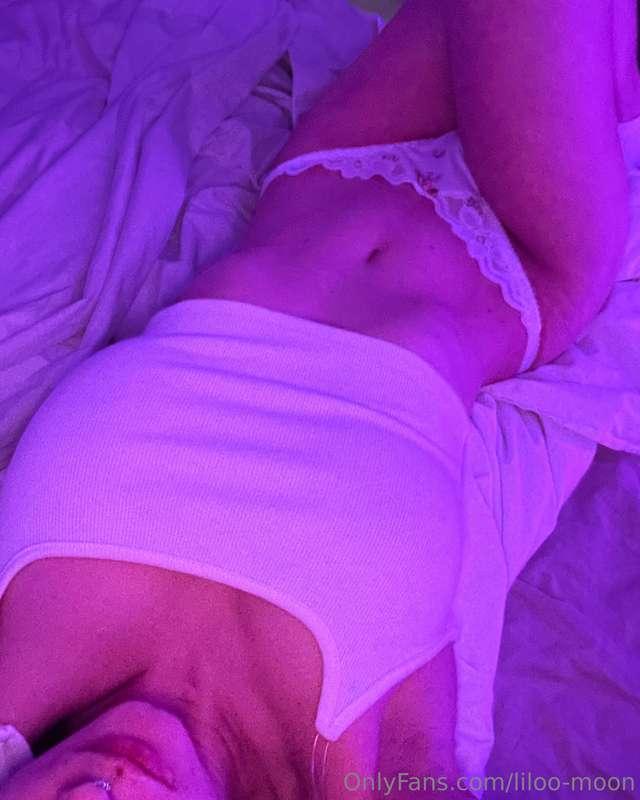 Who's awake? Let's get dirty tonight 😈🐽