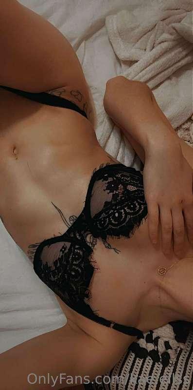 dreaming about you tonight💋