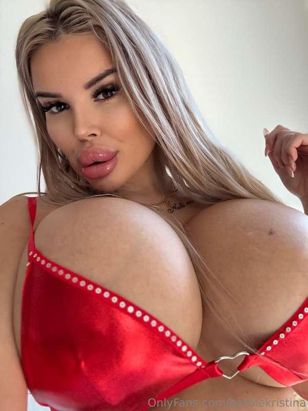 Made amazing Valentine content so far for my Valentine club!..