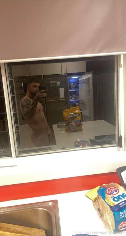 Sorry hank 🐶  tonights feeding nude 😂