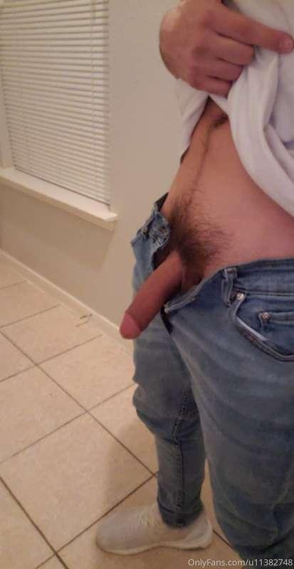 I like letting it hang out 😜