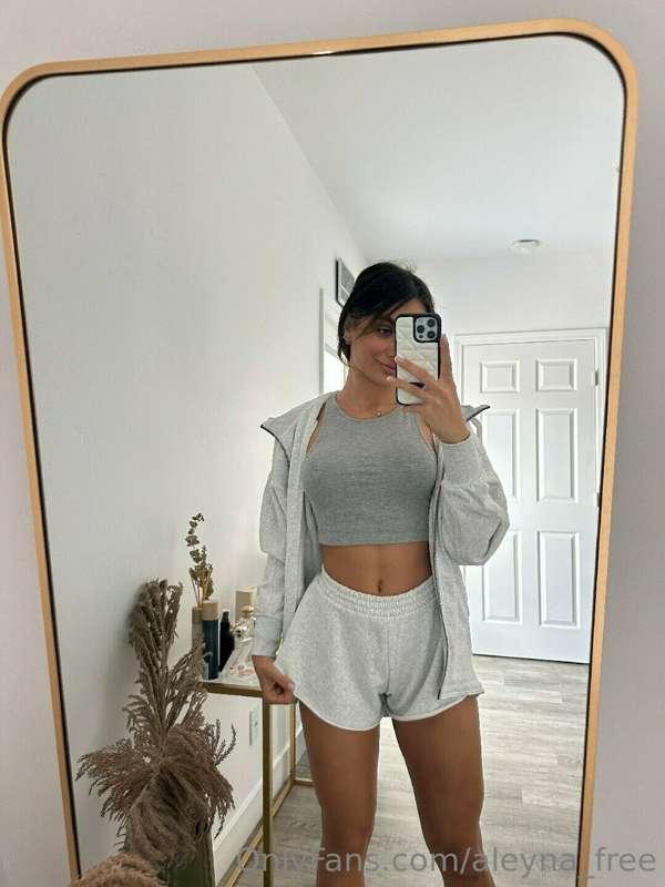 Comfy is the new sexy 🔥