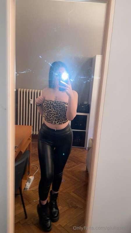 🔥 Non fermarti sul confine, attraversalo. Dentro troverai em..