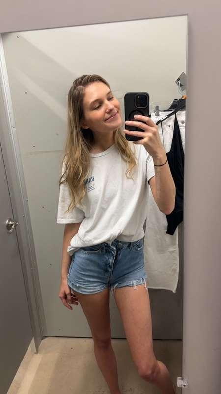 On & off fitting room edition 💫 
