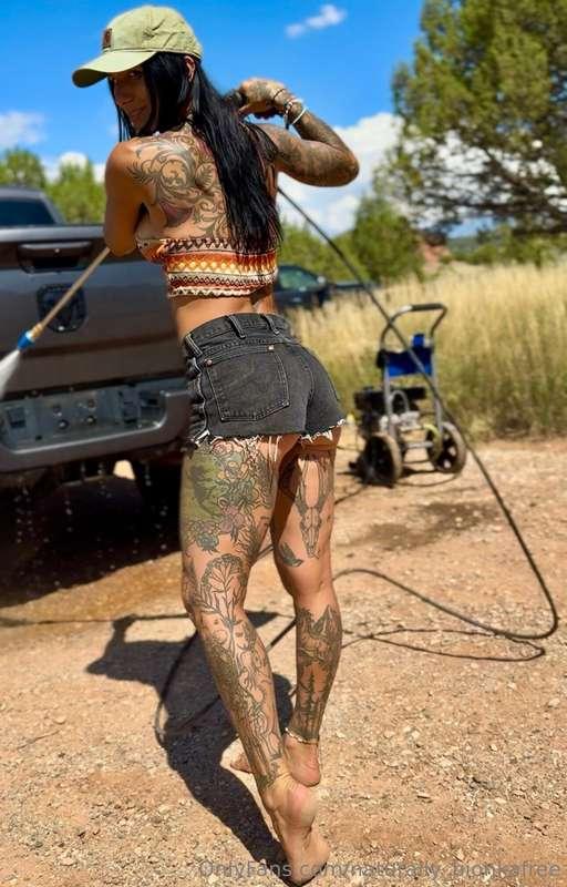 New truck video!!! My first time TOOTING 💨 on camera!! Scrol..