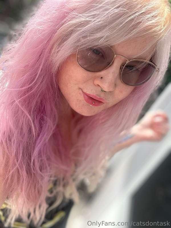 Soak me up in that summer sun 🍋 😋