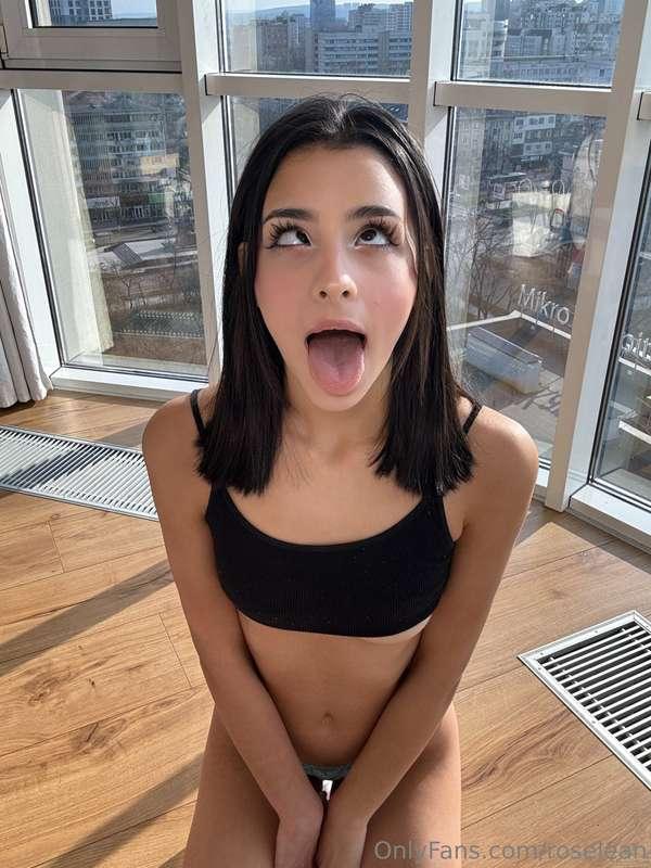 I love making ahegao face so much😛🤭🤭