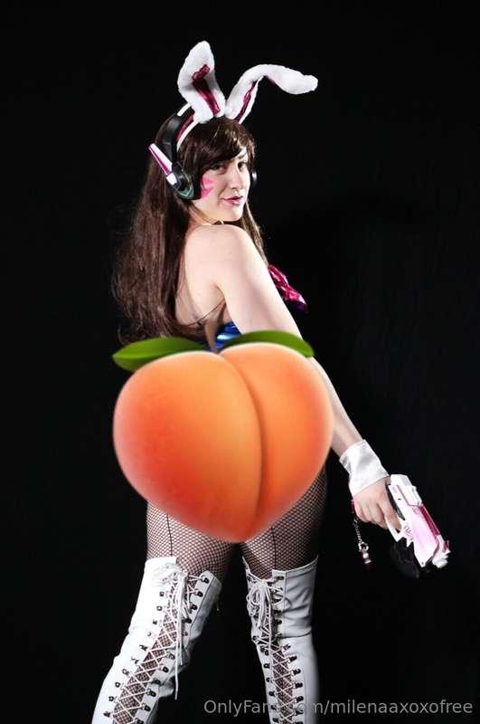 SWIPE 👉🏼 FOR MY BIG ASS 🍑

Look at that Big Juicy Bubble But..