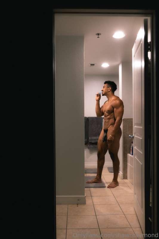 Are you spying on me getting ready for bed? 👀