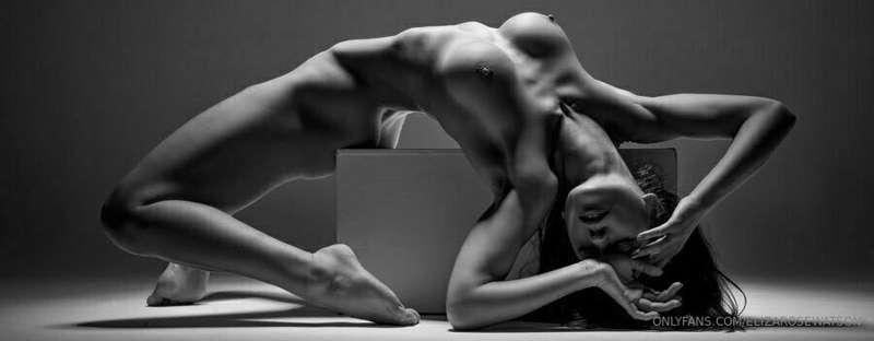 maybe one of my fav art nudes ever shot professionally! clic..