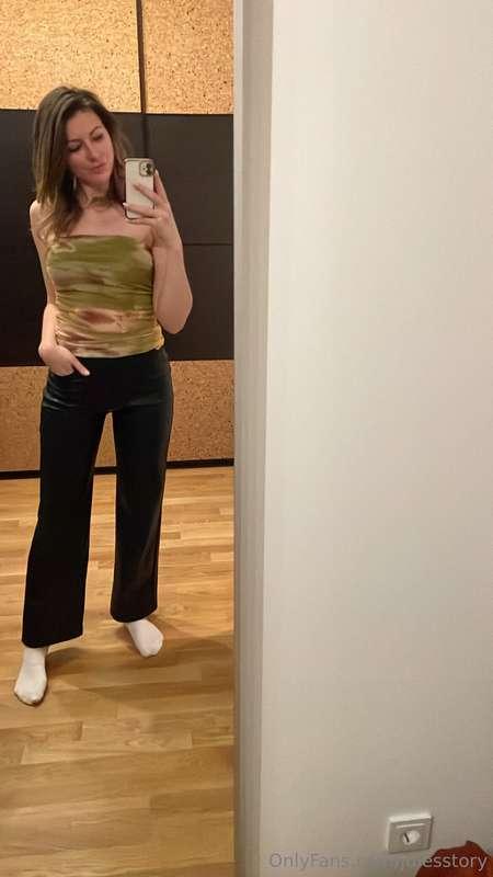 Bist du schon fleißig am arbeiten ? Denke an dich 😘😘  Are yo..