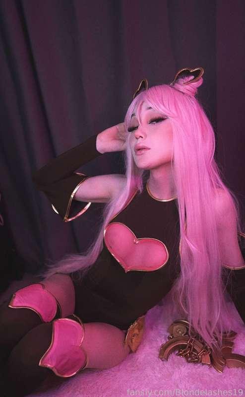 blondelashes19 image #2