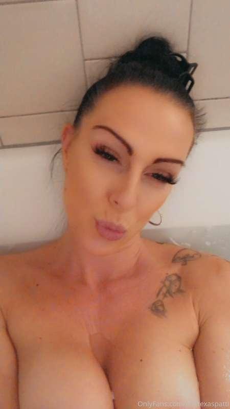 You're welcome to join me for my morning bath 🥰 As long as y..