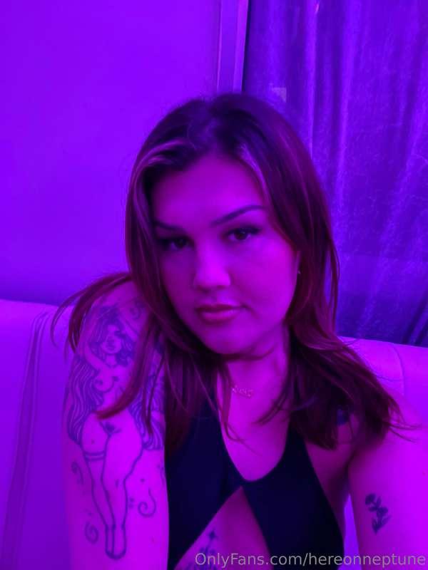  ☺️🍂 Sweater weather is better together ☺️🍂https://onlyfans...