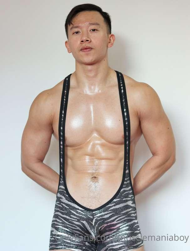 🤼 swipe right 👉