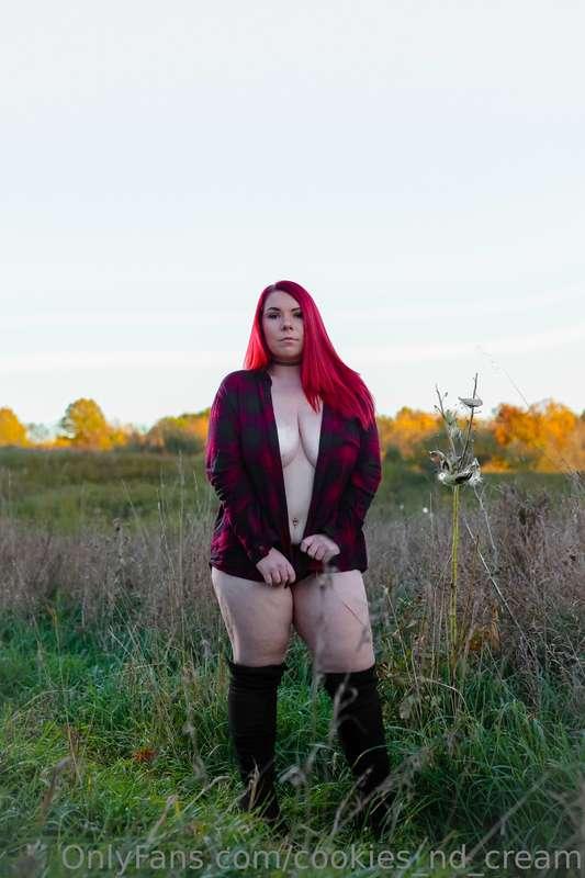 Think it would look better without the flannel ?

Dm or tip ..