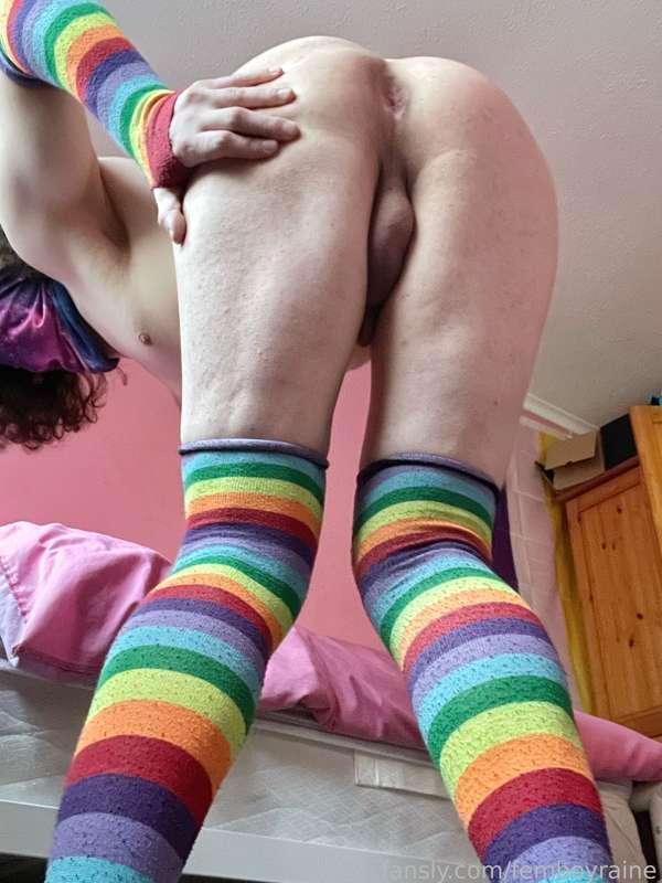 femboyraine image #2
