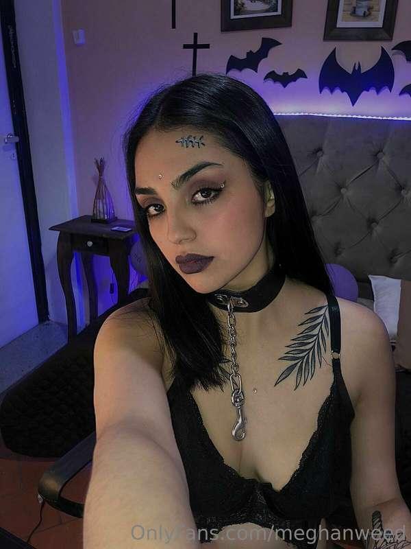 Choose the best form of submission, your mistress will make ..