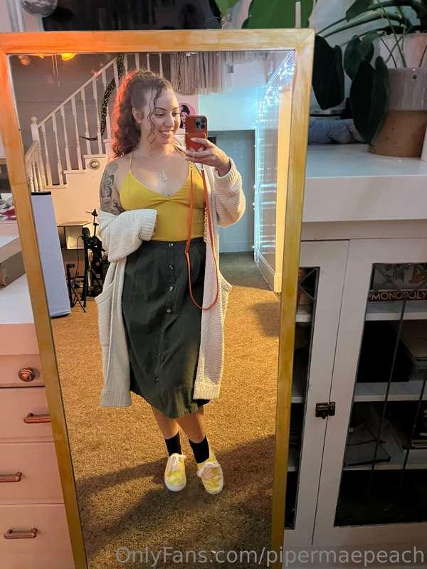 Going on a pool date 😍
