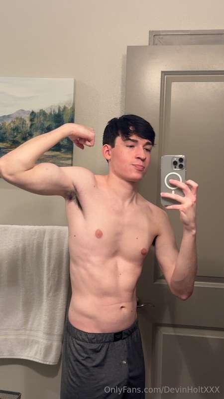 here's a little bulk update, I've only been eating and worki..