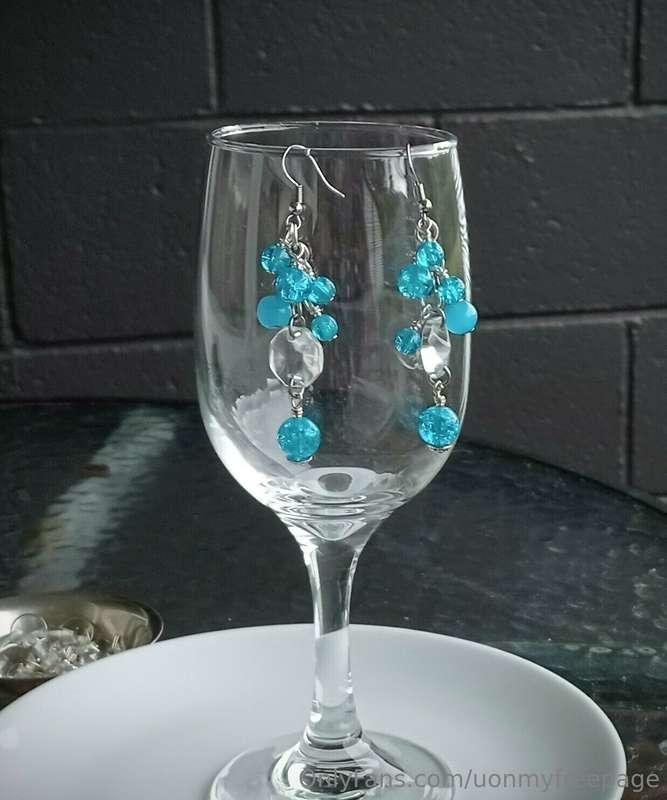 The other night in Taupo I made the Earrings and Bracelet 💙