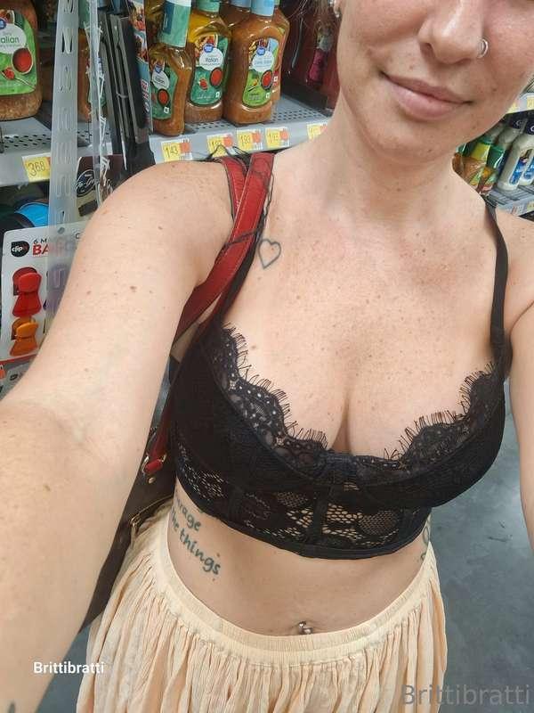 The worst part of my weekend 😪 😒  Grocery shopping 🛒  How is..