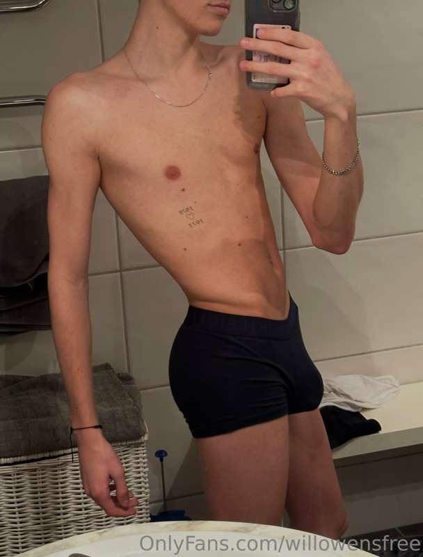 Hot twink body as always;) see more nude I’m my VIP page

ht..