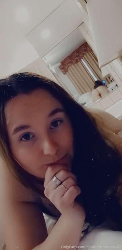 😘🤤 wanna play??