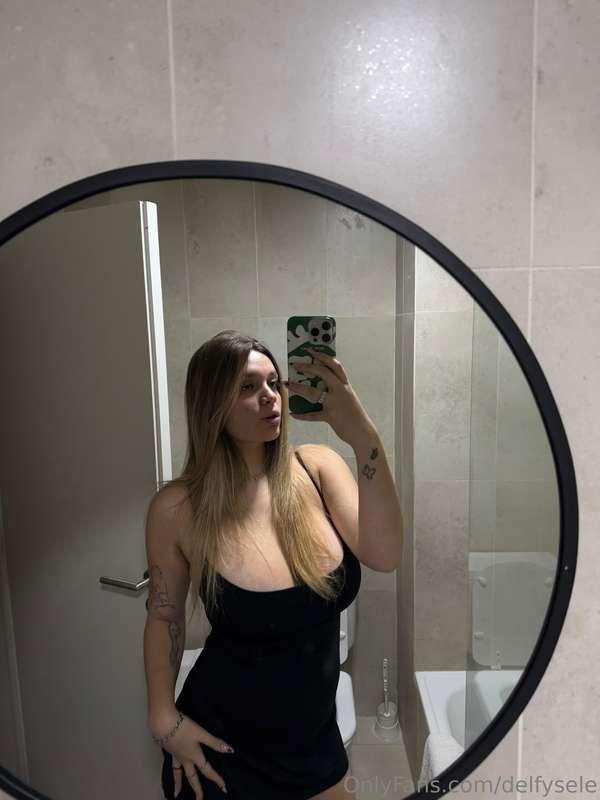 el espejo siempre termina siendo mi mejor aliado o no??🍒