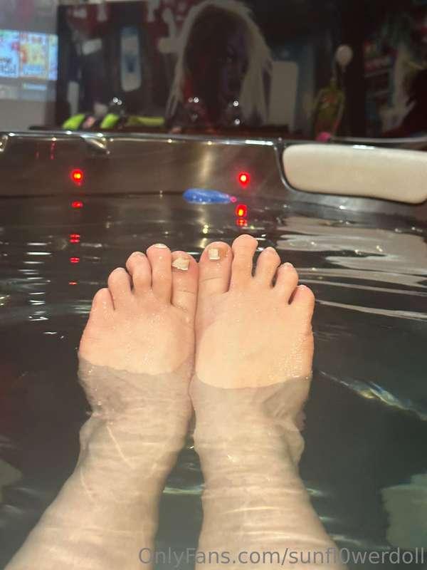 sunfl0werdoll image #5