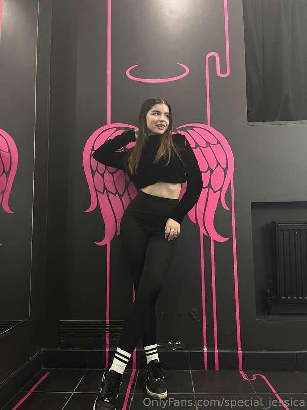 I will be your angel on this day😈