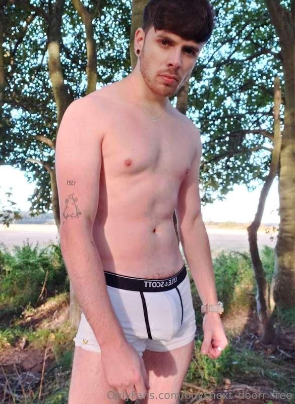 boysnext_doorr_free image #1