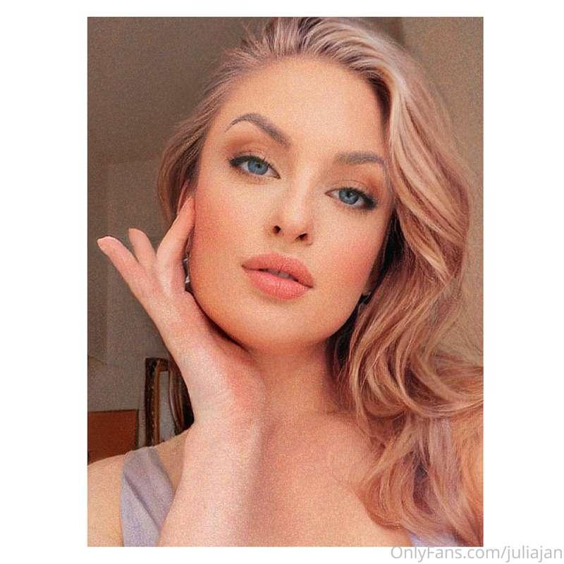 juliajan main image