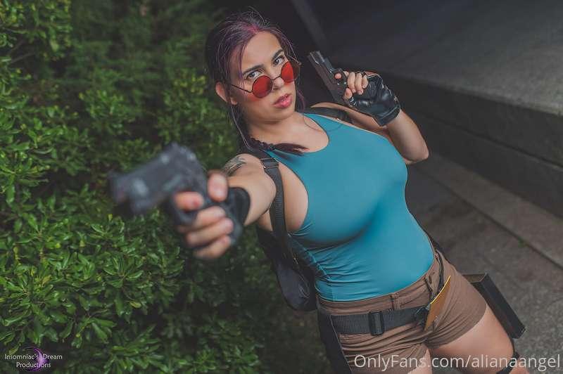 More Lara Croft~

PH: Insomniac's Dream Productions