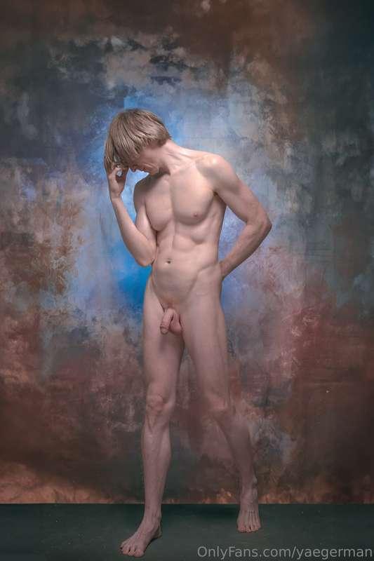 Another statuesque shot from my session with @menbymarc-anth..