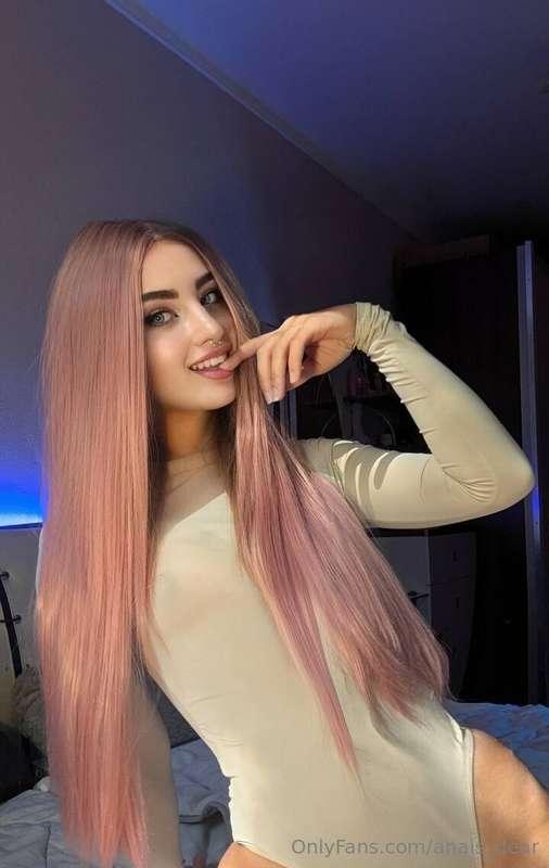 ## OMG😍 she just made her page FREE to sub ## @foxyproxxxy @..