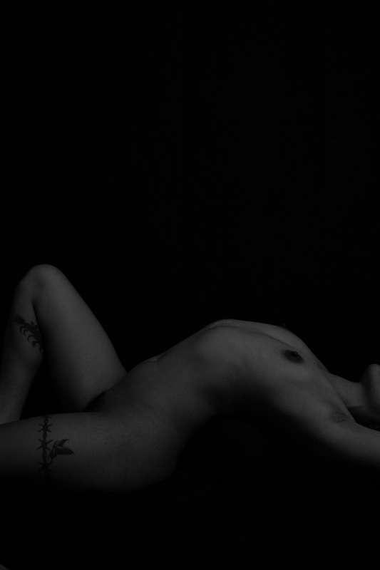 Happy Monday everyone 🖤
Feeling really good about these self..