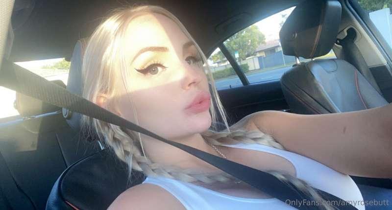 amyrosebutt image #1