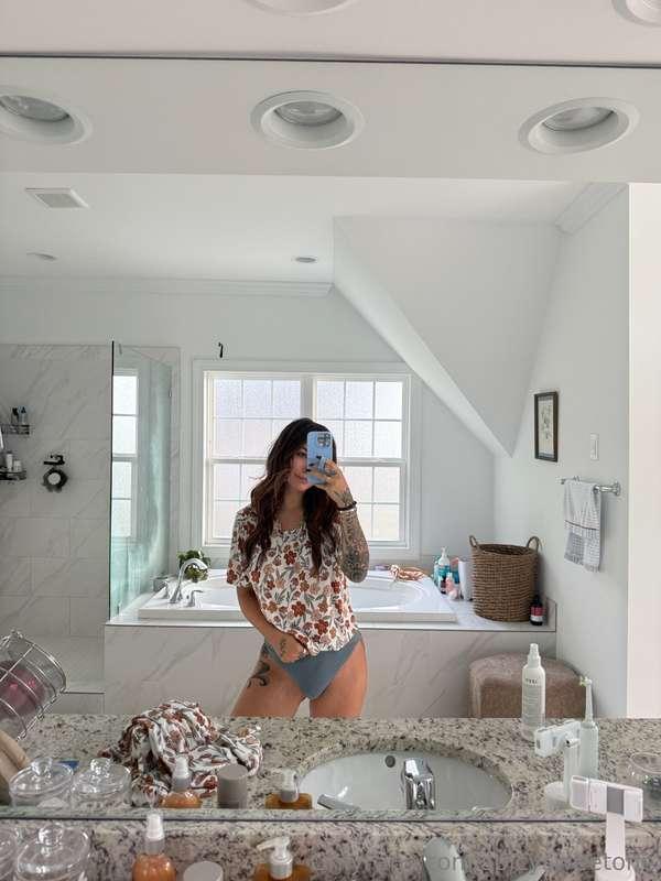 playing with my 🌸
