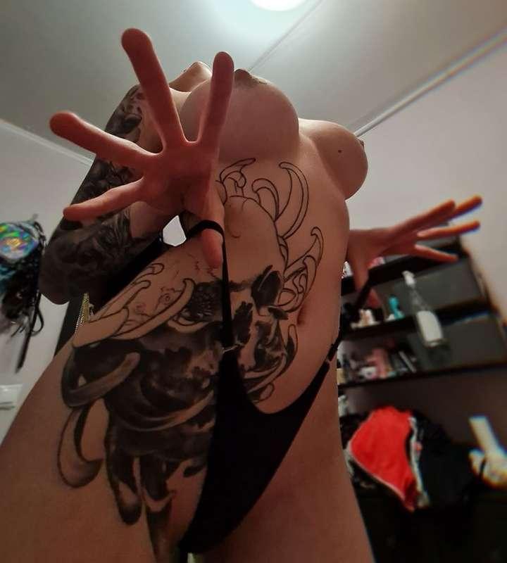 how do u like this view? :o

★ #porn #pornstar #animegirl #daddysgirl #altgirl #babygirl #tattooed #teen #19 ★