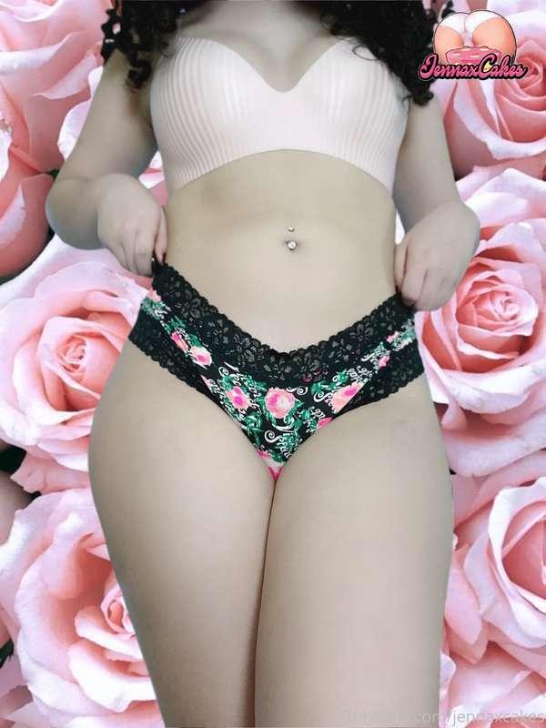 guess my bra size in the comments 👀