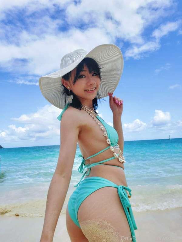 🍑 at the beach 💙
