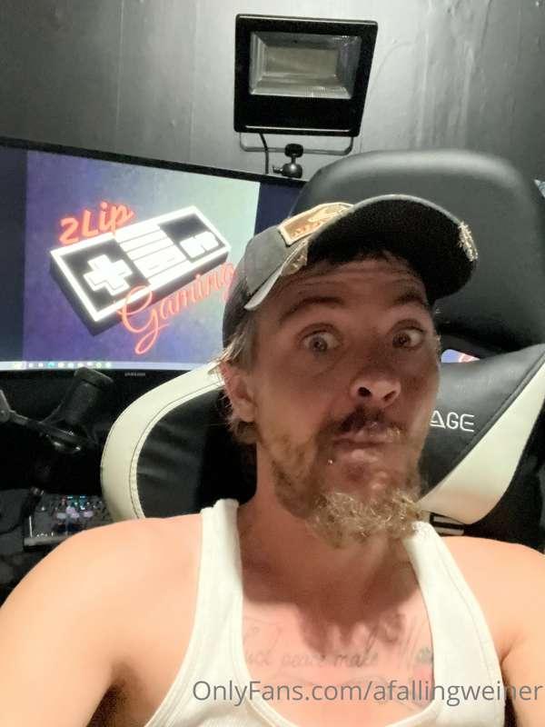 Hey y’all sorry I’ve been away times been crazy been working..