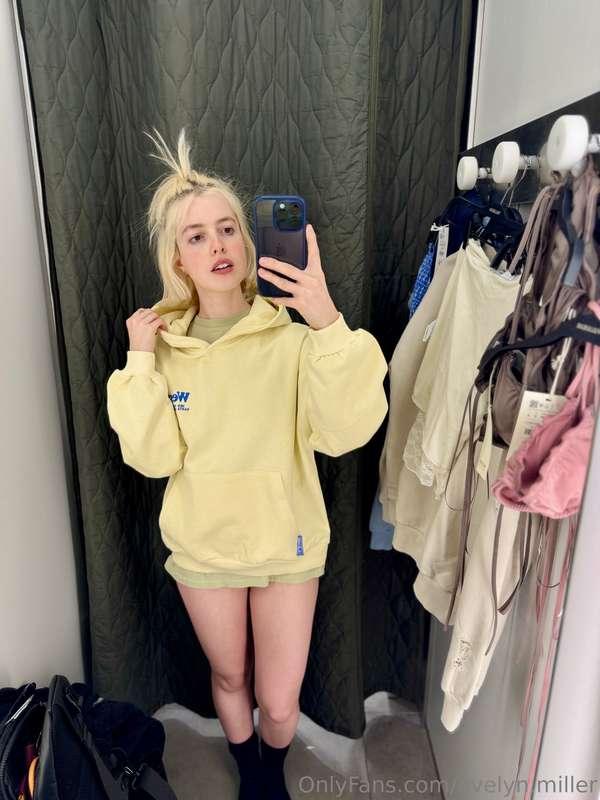  Seems comfortable but I think I forgot to wear something un..