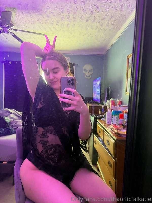 Lacy little tease just for you ; )