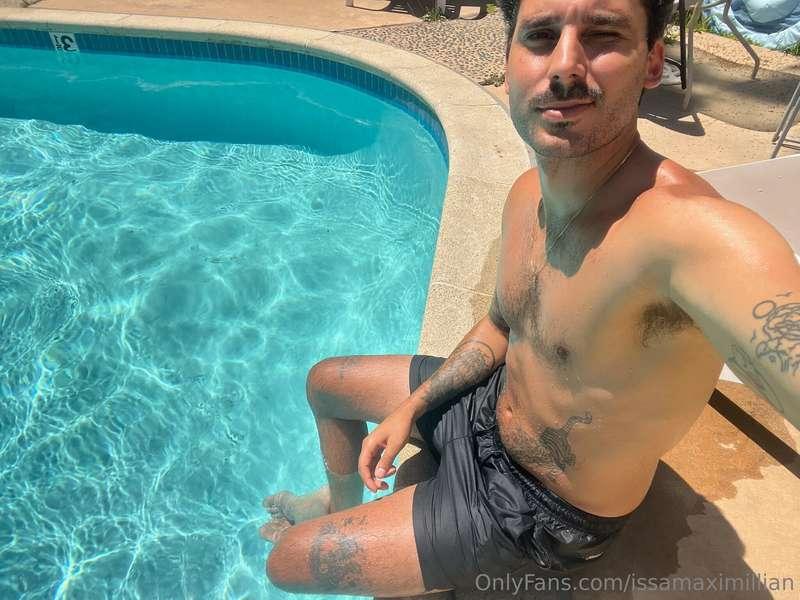Join me? 💦