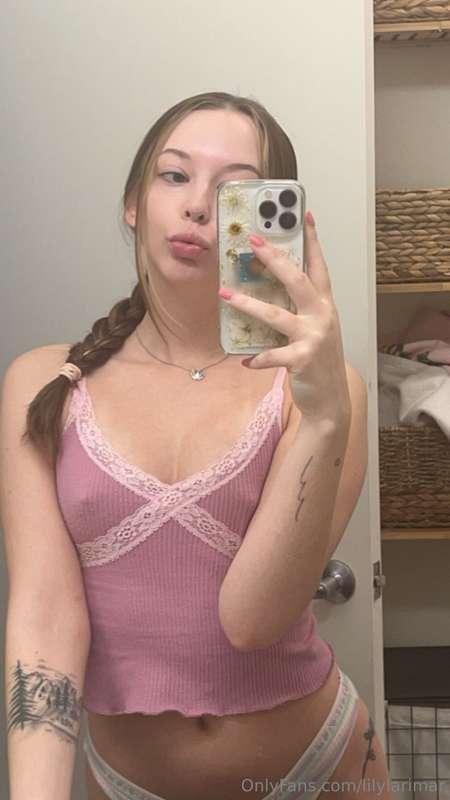 u guys are seeing this first 🍒😜