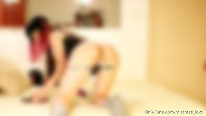 **17 TEASING PHOTOS**
Passing NNN won't be so easy with thes..